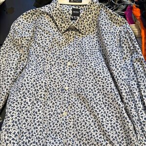 Boss Men's Floral Blue and White Shirt Button Down